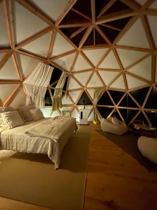 Dome Insolite Lichen Jacuzzi Et Petits-Dejeuners Inclus Gondrin Exterior photo